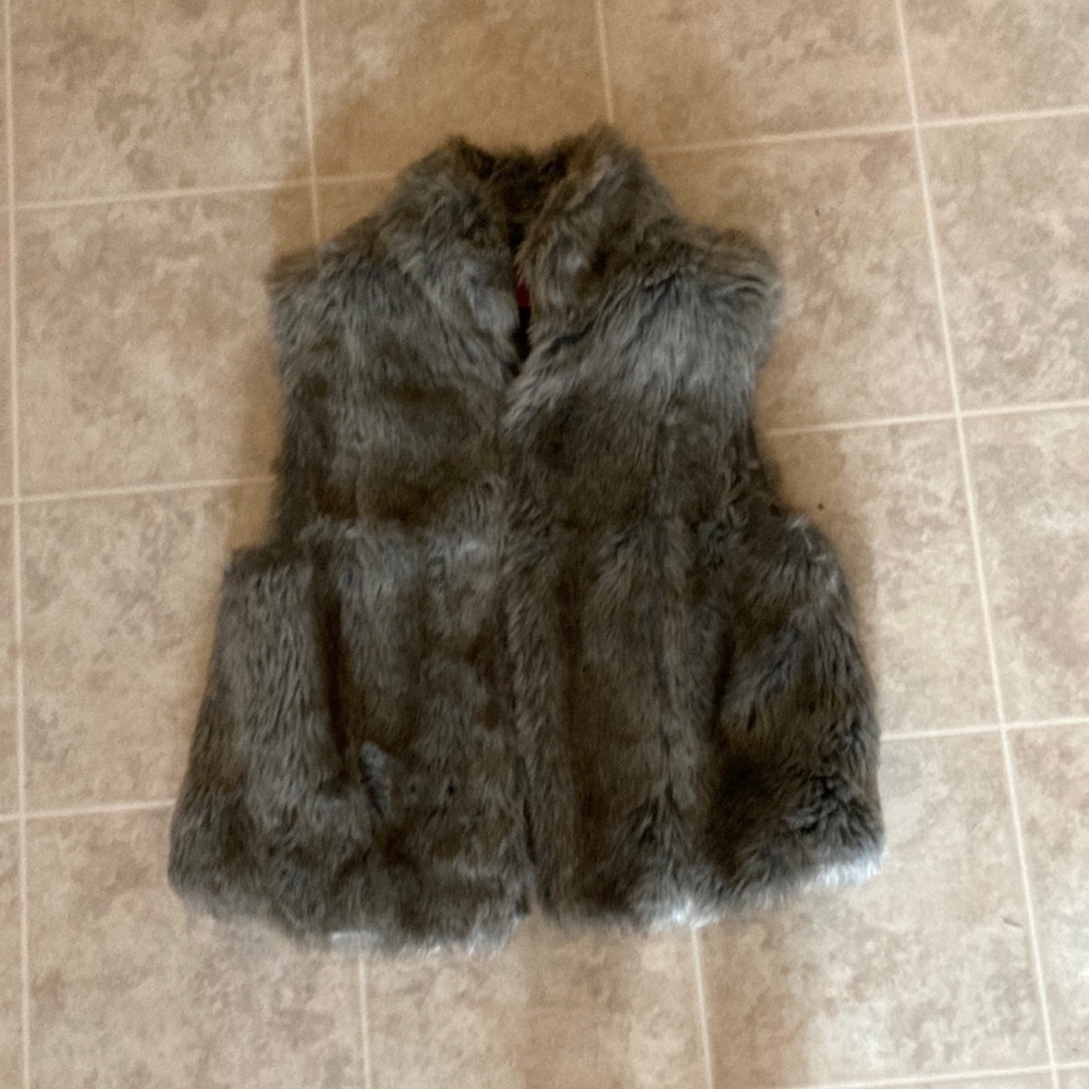 Fur vest